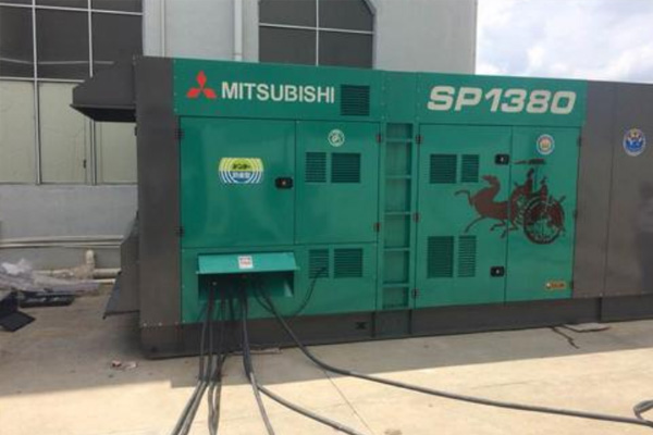 隆化为什么有些柴油发电机组的输出电压可以调节？