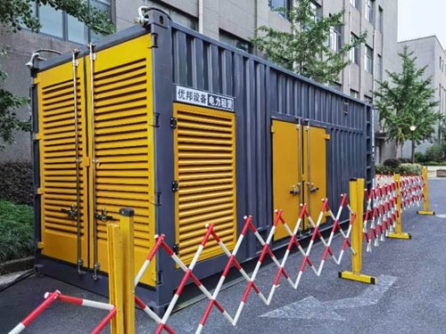 隆化如何使用转速表检查发动机的转速？