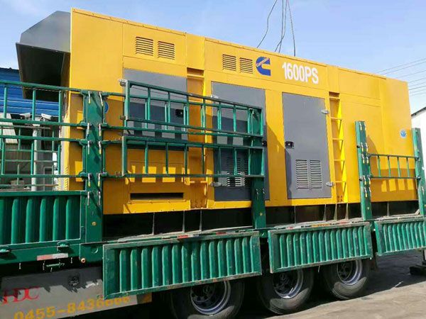 隆化测量水冷式机油散热器密封件尺寸时的注意事项有哪些？