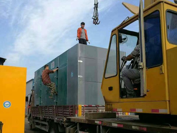 隆化更换水冷式机油散热器密封件的操作流程是怎样的？